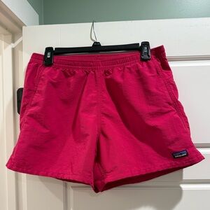 PATAGONIA BAGGIES SHORTS Nylon 5" Hot Pink Sz Medium